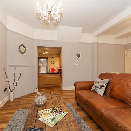 The Abberley Apartment - Stay Worcestershire Bagian luar foto