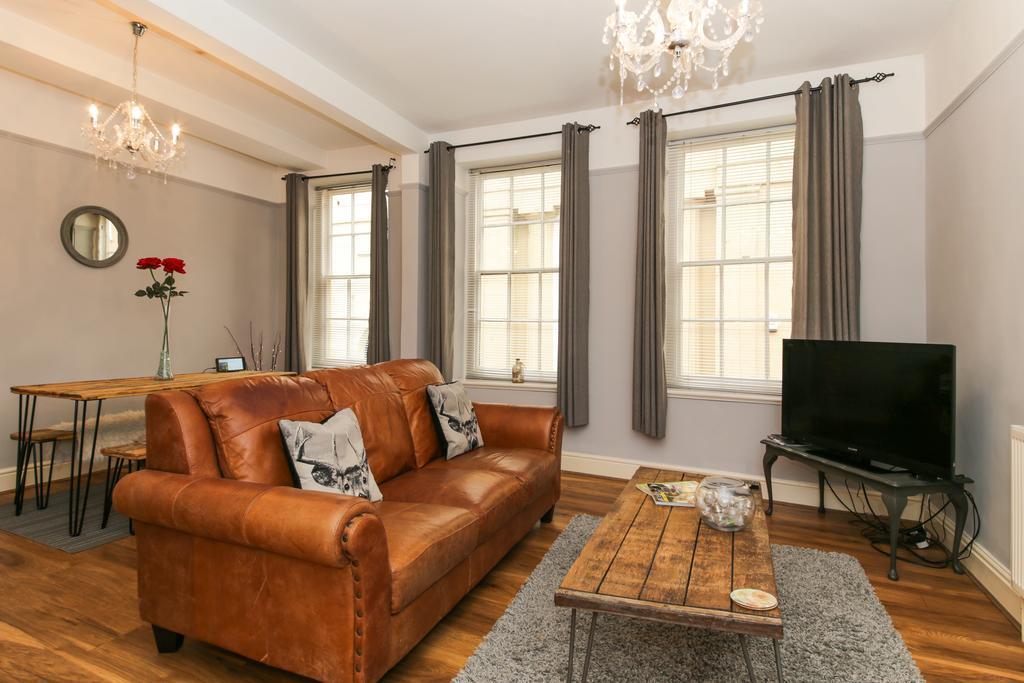 The Abberley Apartment - Stay Worcestershire Bagian luar foto