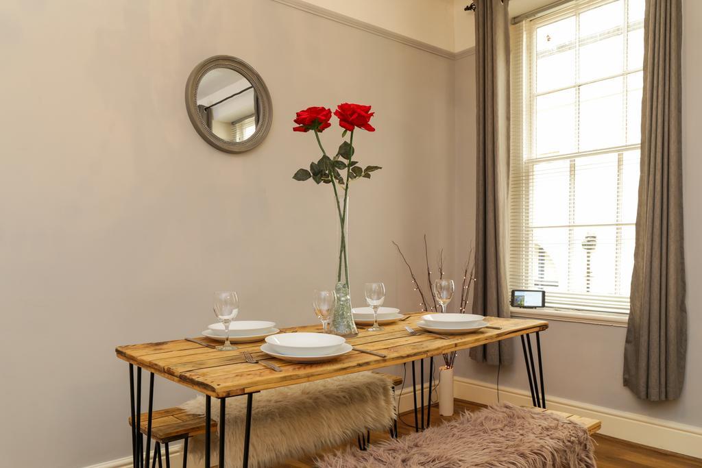 The Abberley Apartment - Stay Worcestershire Bagian luar foto