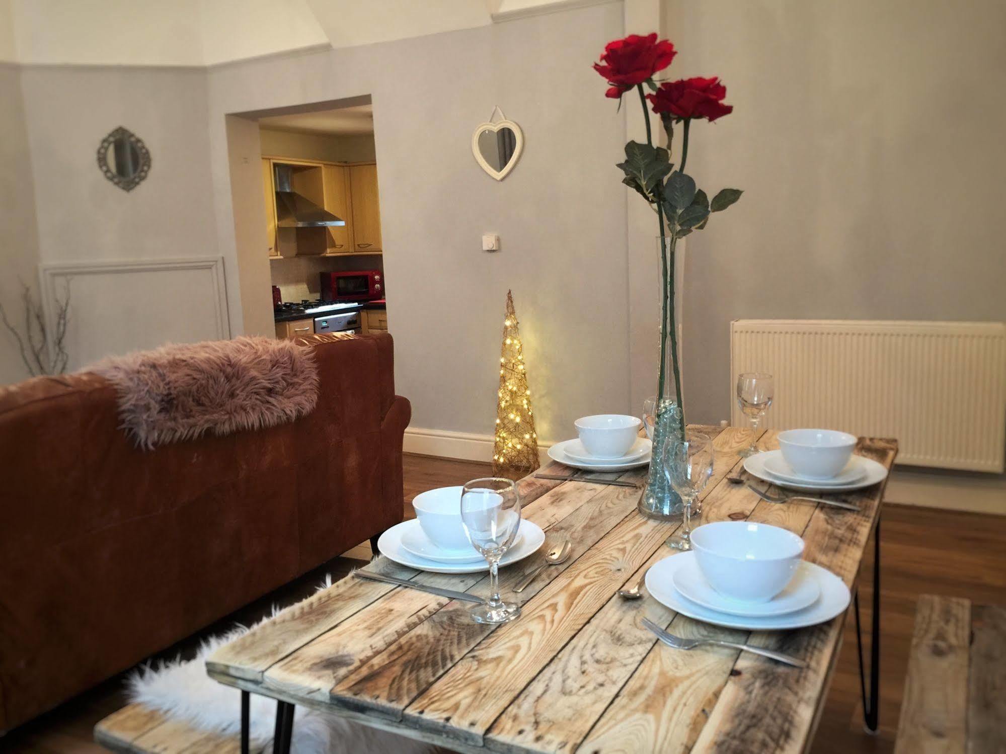 The Abberley Apartment - Stay Worcestershire Bagian luar foto